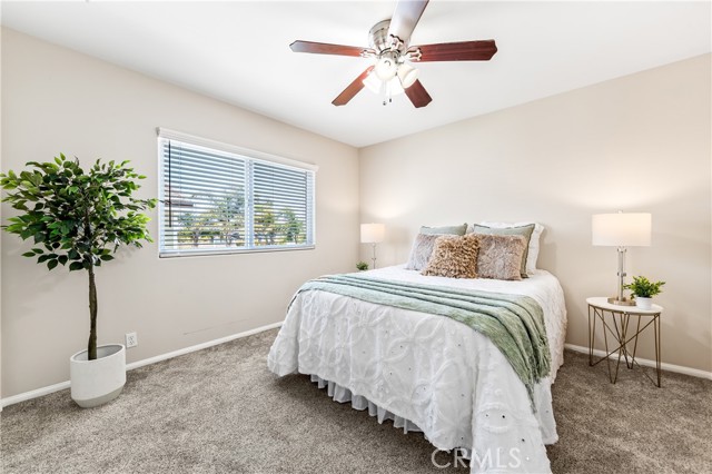 18202 Foss Lane, Huntington Beach CA: https://media.crmls.org/medias/859cdfb2-3918-4971-b393-8e35ea995c51.jpg