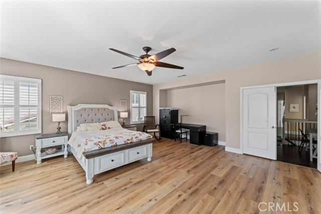 Detail Gallery Image 33 of 63 For 15520 Megan Dr, Canyon Country,  CA 91387 - 5 Beds | 4 Baths