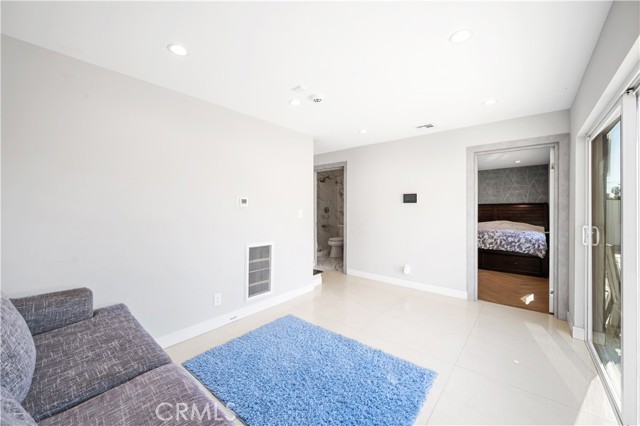 Detail Gallery Image 22 of 53 For 515 La Loma Rd, Glendale,  CA 91206 - 4 Beds | 5 Baths