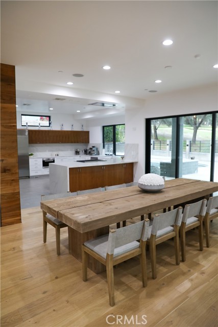 Detail Gallery Image 4 of 61 For 12664 Mclennan, Granada Hills,  CA 91344 - 5 Beds | 6 Baths