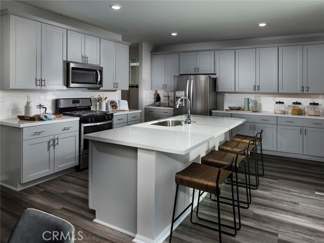 Detail Gallery Image 2 of 15 For 19524 Hanging Rock Rd, Lake Elsinore,  CA 92532 - 4 Beds | 3 Baths