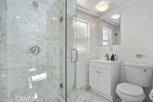 Detail Gallery Image 10 of 13 For 5718 Comanche Ave, Woodland Hills,  CA 91367 - 0 Beds | 1 Baths