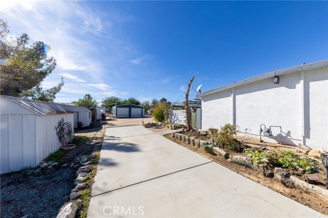 Detail Gallery Image 5 of 31 For 12514 Magnolia Ave, Victorville,  CA 92395 - 2 Beds | 1 Baths