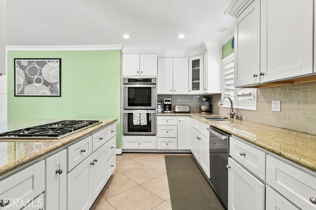 300 Bucknell Road, Costa Mesa CA: https://media.crmls.org/medias/85a278cc-b952-4351-9cb1-c0f1ecc3ce80.jpg