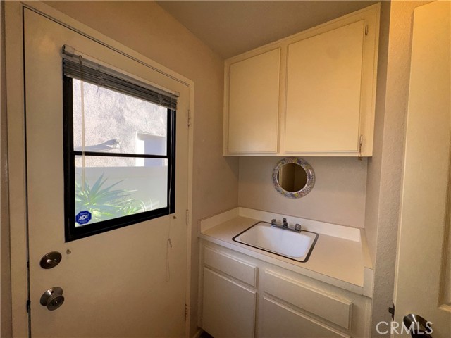 Detail Gallery Image 19 of 29 For 6 Fierro, Irvine,  CA 92614 - 3 Beds | 2/1 Baths