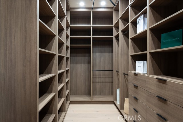 4140 Sunnyslope Avenue, Sherman Oaks CA: https://media.crmls.org/medias/85a34ec4-d276-451f-824f-a0bcc96a08ef.jpg