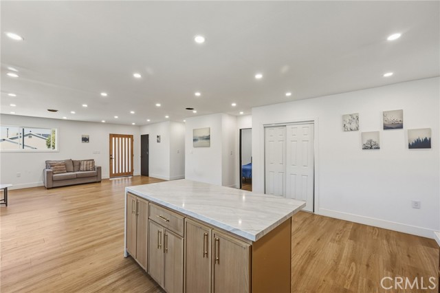 Detail Gallery Image 9 of 27 For 7830 Casa Blanca, Riverside,  CA 92504 - 5 Beds | 3 Baths