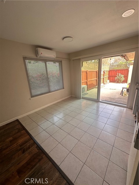 Detail Gallery Image 6 of 31 For 1440 N Weeping Willow, Anaheim,  CA 92801 - 3 Beds | 2 Baths