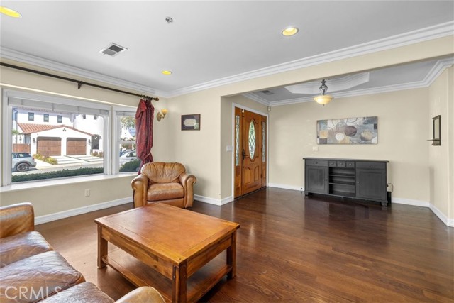 2919 Gibson Place, Redondo Beach, California 90278, 5 Bedrooms Bedrooms, ,4 BathroomsBathrooms,Residential,Sold,Gibson,SB22156607