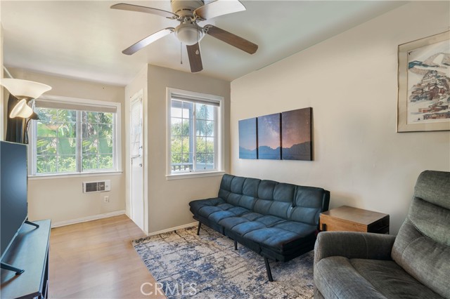 Detail Gallery Image 2 of 8 For 2707 S El Camino Real, #B, San Clemente,  CA 92672 - 1 Beds | 1 Baths