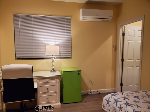 Detail Gallery Image 14 of 20 For 122 E 31st St, Los Angeles,  CA 90011 - 3 Beds | 4 Baths