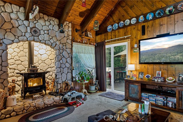 Detail Gallery Image 30 of 50 For 179 Golf Course Rd, Lake Arrowhead,  CA 92317 - 4 Beds | 3 Baths