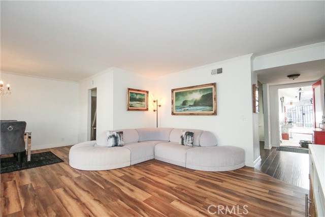 Detail Gallery Image 20 of 57 For 10211 Cliff Dr, Huntington Beach,  CA 92646 - 4 Beds | 3 Baths