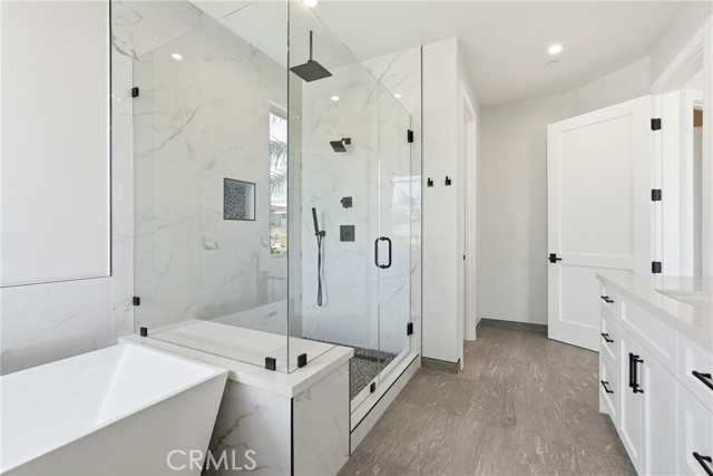 1612 Gates Avenue, Manhattan Beach CA: https://media.crmls.org/medias/85a68406-cd4c-48d0-a907-b902080f6255.jpg