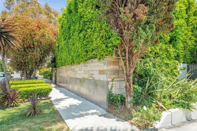 Detail Gallery Image 66 of 75 For 618 6th Ave, Venice,  CA 90291 - 4 Beds | 4 Baths