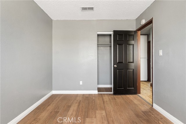 8305 Pioneer Drive, Bakersfield CA: https://media.crmls.org/medias/85a6f3c8-c139-4aa4-ba35-e9db2ea412e3.jpg