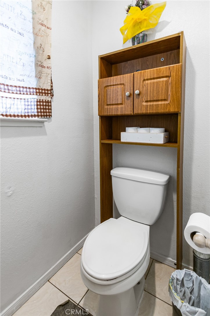 https://media.crmls.org/medias/85a7427d-ef64-471e-a81e-9967bad4d800.jpg?preset=X-Large