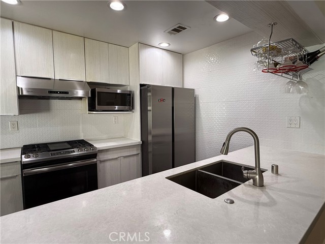 5410 Chippewa Court, Chino CA: https://media.crmls.org/medias/85a78a42-d59a-4ecc-8dfc-6e7a35acc624.jpg
