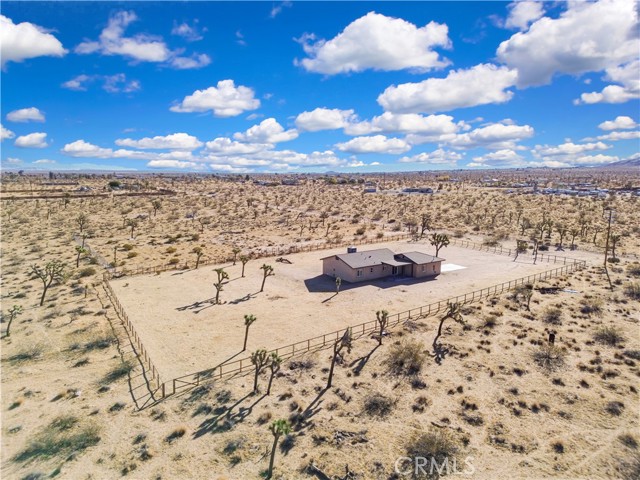 Detail Gallery Image 33 of 41 For 58752 Stearman Rd, Landers,  CA 92285 - 2 Beds | 2 Baths