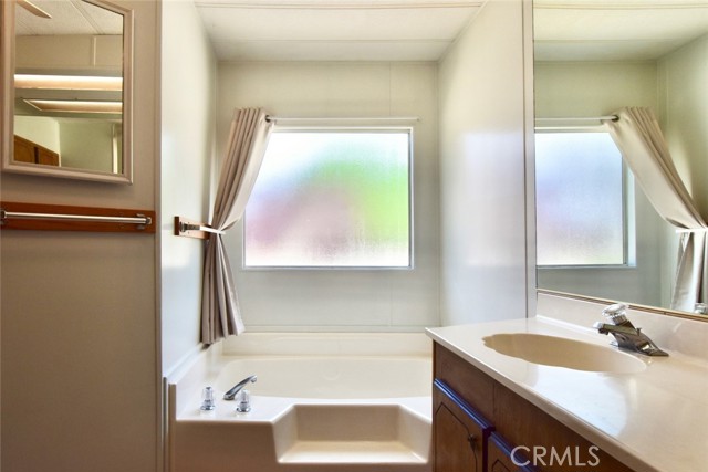 Detail Gallery Image 15 of 35 For 2964 Water View Dr, Paso Robles,  CA 93446 - 2 Beds | 2 Baths