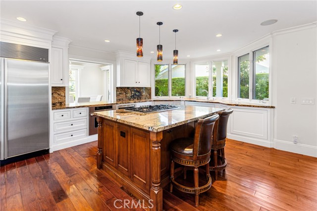Detail Gallery Image 16 of 65 For 8 Rue Verte, Newport Beach,  CA 92660 - 3 Beds | 3/1 Baths