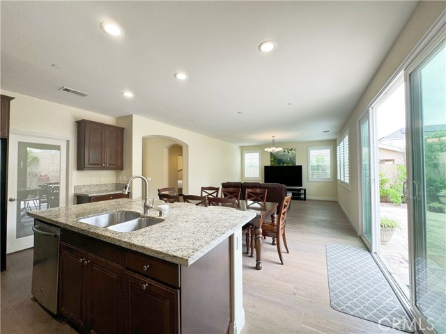 Detail Gallery Image 13 of 38 For 123 Prospect, Irvine,  CA 92618 - 4 Beds | 4 Baths