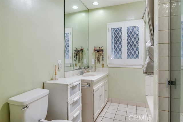 Detail Gallery Image 12 of 36 For 4603 Longridge, Sherman Oaks,  CA 91423 - 3 Beds | 2 Baths