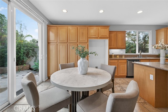 Detail Gallery Image 22 of 56 For 45590 Alpine, Temecula,  CA 92592 - 5 Beds | 3/1 Baths