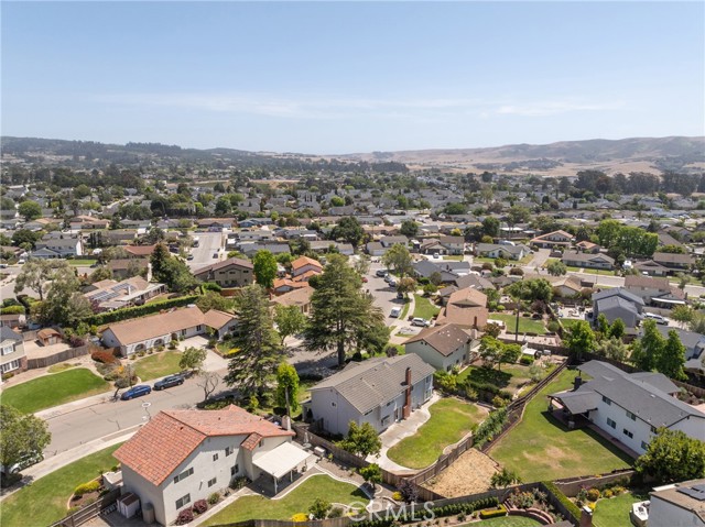 4565 Lamplighter Lane, Santa Maria CA: https://media.crmls.org/medias/85aaa035-36dc-4507-813c-001b404afad8.jpg