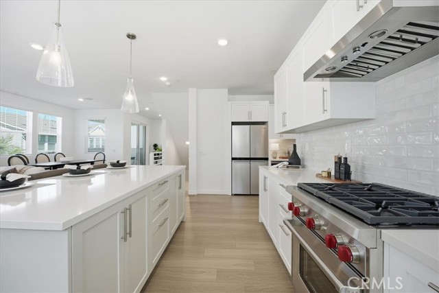 Detail Gallery Image 18 of 43 For 2392 Haley Point Drive #104,  Ventura,  CA 93003 - 3 Beds | 3/1 Baths