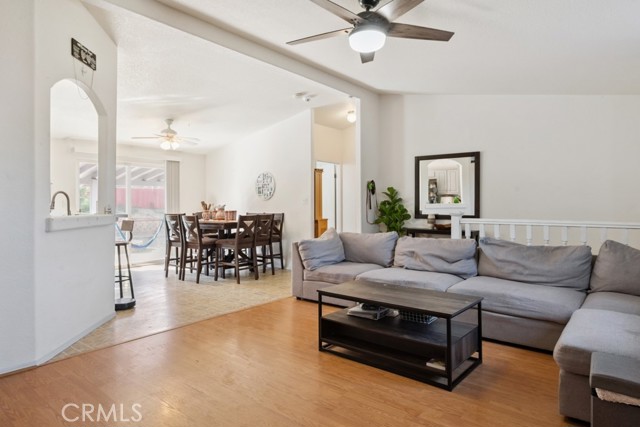 Detail Gallery Image 4 of 17 For 22702 Porter Street, Nuevo,  CA 92567 - 3 Beds | 2 Baths