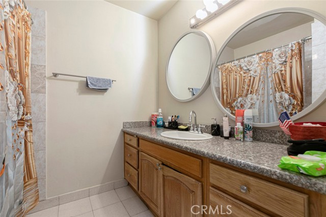 6923 Ben Avenue, North Hollywood CA: https://media.crmls.org/medias/85abe959-8458-4c27-b8d2-d451048856c1.jpg