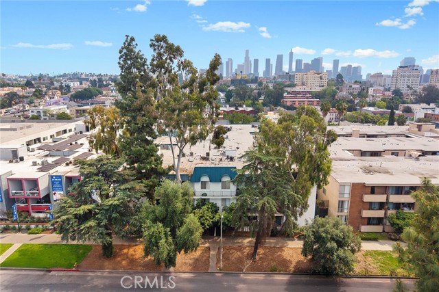 400 South La Fayette Park, 213