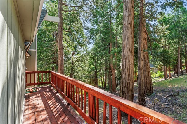 Detail Gallery Image 14 of 26 For 781 Nadelhorn Dr, Lake Arrowhead,  CA 92352 - 4 Beds | 2 Baths