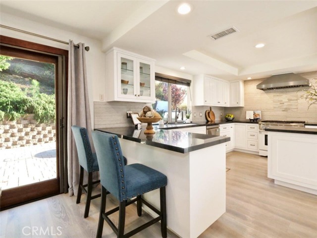 4358 Cartesian Circle, Palos Verdes Peninsula CA: https://media.crmls.org/medias/85ad2db2-f123-4ef7-969c-a723781c33bb.jpg