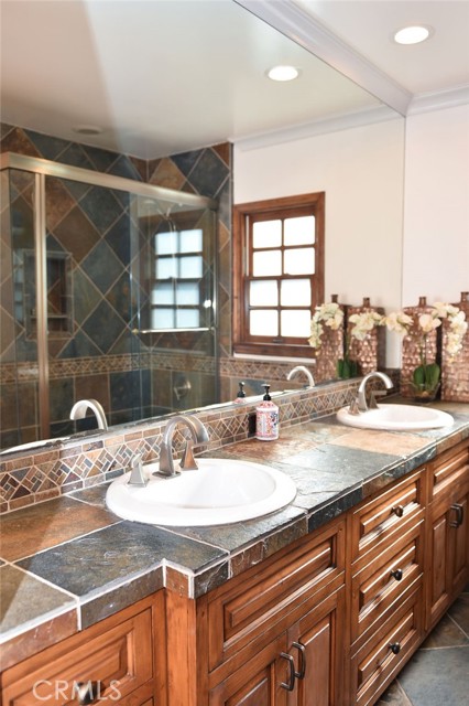 Detail Gallery Image 30 of 45 For 5235 San Feliciano Dr, Woodland Hills,  CA 91364 - 5 Beds | 4 Baths