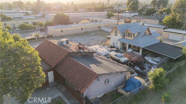 Image 40 of 47 For 855 Holt Avenue