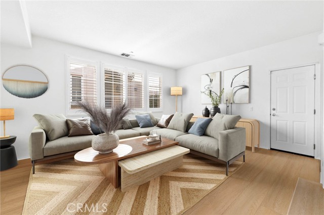 Detail Gallery Image 3 of 36 For 1985 E Harvard Privado a,  Ontario,  CA 91764 - 3 Beds | 2/1 Baths