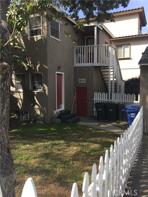 1935 Mathews Avenue, Redondo Beach, California 90278, ,Residential Income,Sold,Mathews,SB17051506