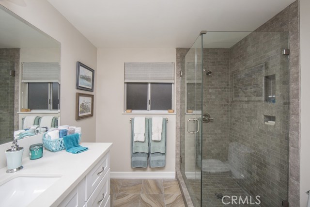 6233 Moongate Drive, Rancho Palos Verdes, California 90275, 3 Bedrooms Bedrooms, ,1 BathroomBathrooms,Residential,Sold,Moongate,PV17056728