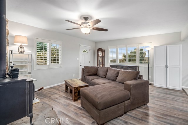 Image 9 of 42 For 29210 Cruthers Creek