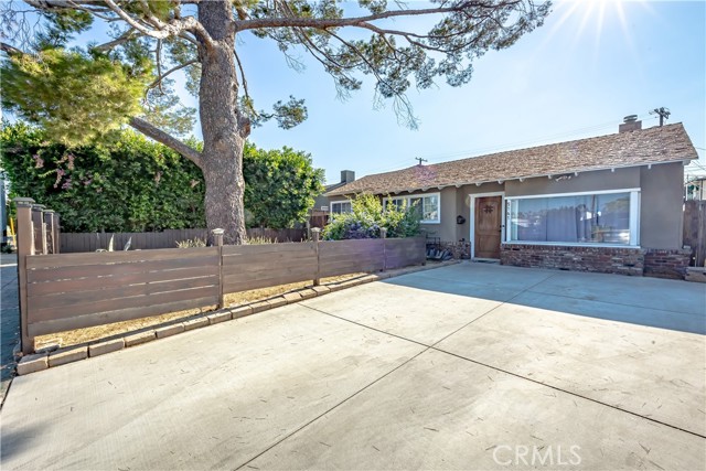 Detail Gallery Image 10 of 13 For 5141 Auckland Ave, Toluca Lake,  CA 91601 - 3 Beds | 2 Baths
