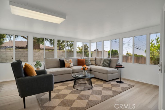 1440 Riviera Drive, Pasadena CA: https://media.crmls.org/medias/85b167c3-cb3a-4d44-98e5-8f43cf54b0bb.jpg
