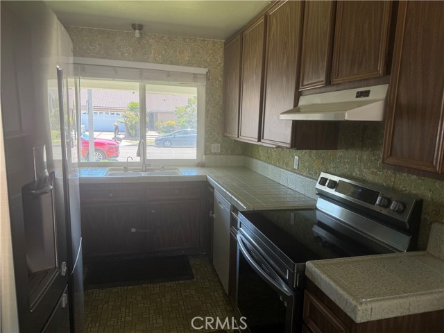 Detail Gallery Image 16 of 17 For 2309 W Flora St, Santa Ana,  CA 92704 - 4 Beds | 2/1 Baths