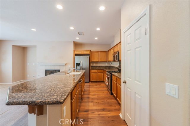 Detail Gallery Image 5 of 40 For 34278 Torrey Pines Court, Lake Elsinore,  CA 92532 - 3 Beds | 2 Baths