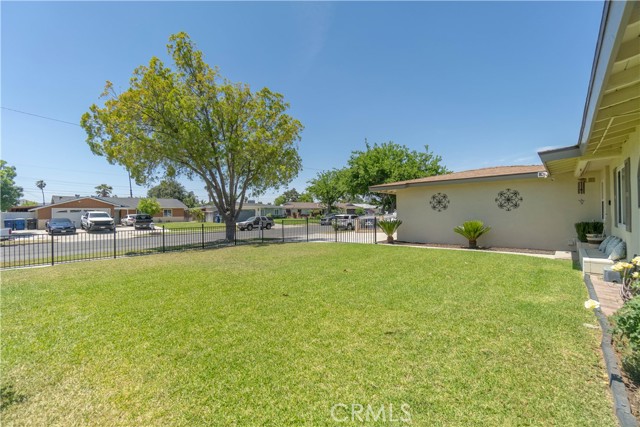 5611 Harold Street, Riverside CA: https://media.crmls.org/medias/85b2ee71-2e1d-4fda-acea-78347f807520.jpg