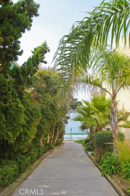 565 Esplanade, Redondo Beach, California 90277, 1 Bedroom Bedrooms, ,1 BathroomBathrooms,Residential,Sold,Esplanade,SB14046853