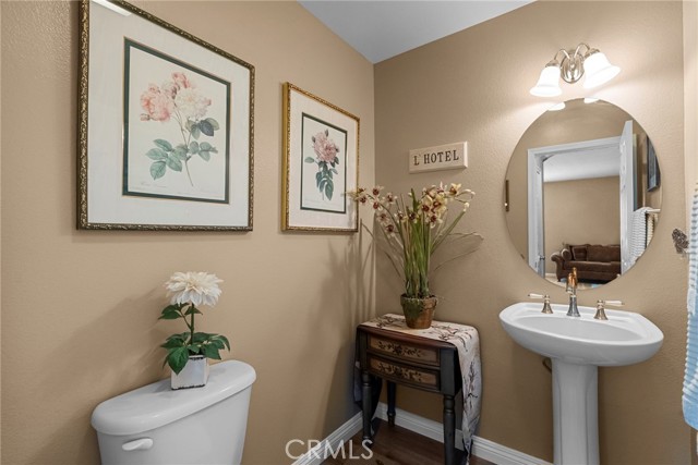 30444 Hidden Valley Court, Castaic CA: https://media.crmls.org/medias/85b3bbdc-4a09-4aa2-a65f-6a39c1e547ae.jpg