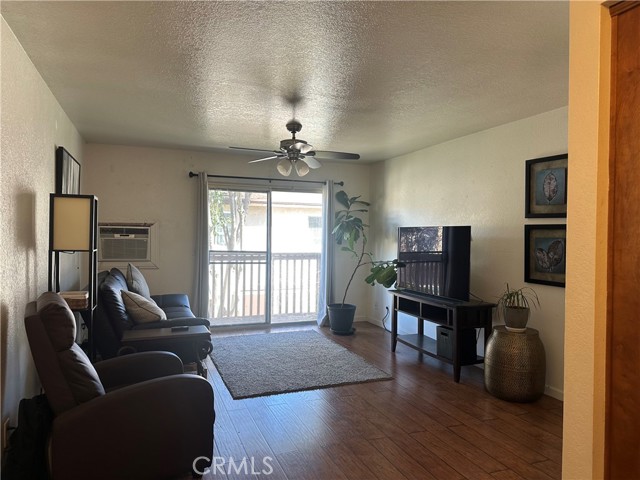 Detail Gallery Image 4 of 19 For 7478 Santa Ysabel Unit E, Atascadero,  CA 93422 - 2 Beds | 1 Baths
