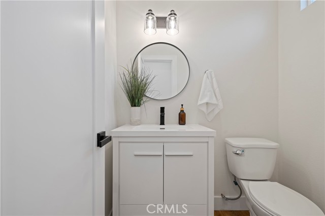 Detail Gallery Image 15 of 38 For 28218 Oaklar Dr, Saugus,  CA 91350 - 4 Beds | 3 Baths